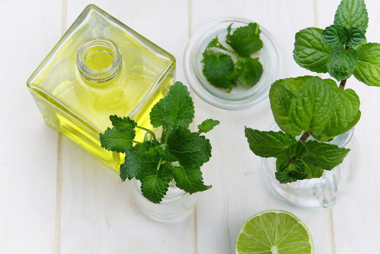 How to use peppermint oil for bad breath